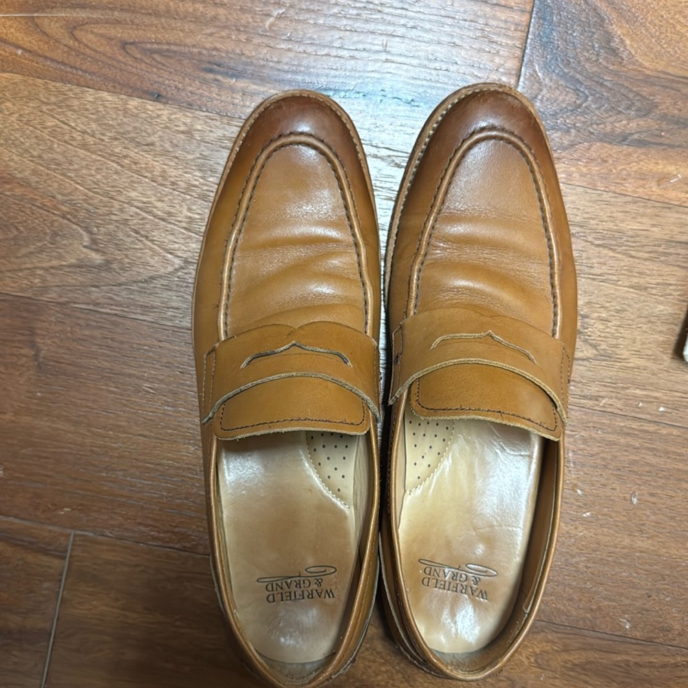 Men’s dress shoes
